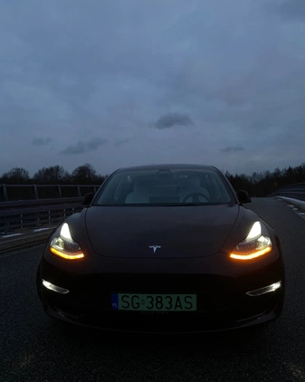 Tesla Model 3 cena 200000 przebieg: 17600, rok produkcji 2022 z Gliwice małe 277